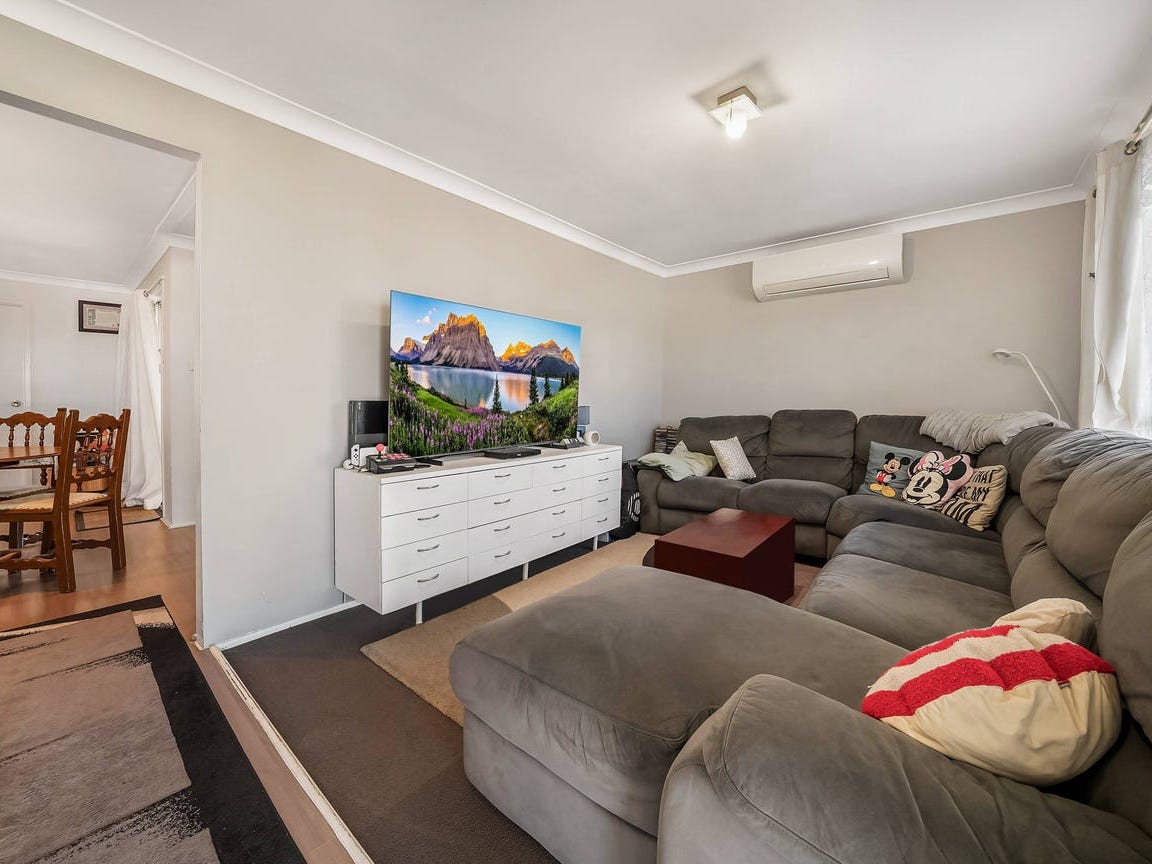 35 Goodsell Street, Minto