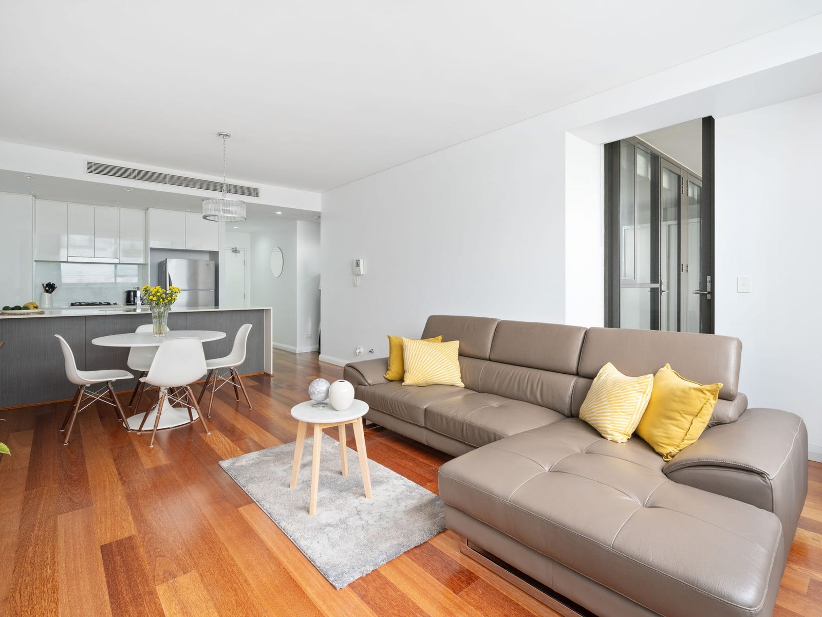11/324-326 William Street, Kingsgrove