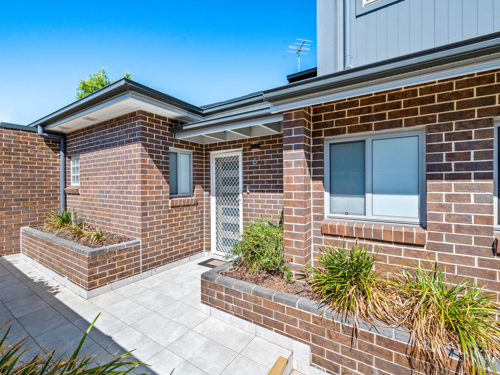 8/11-13 Marsh Parade, Casula