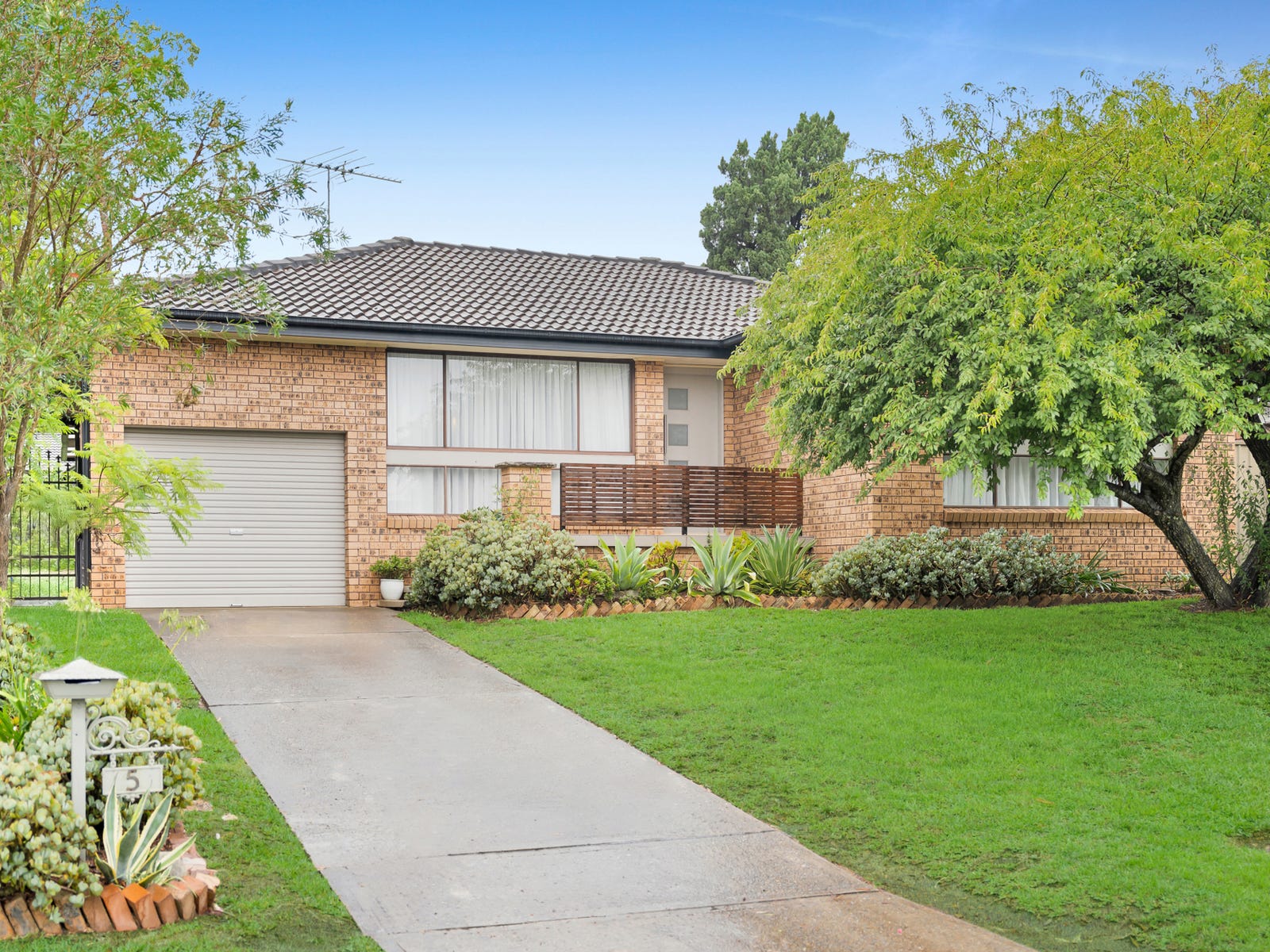 20 Stromlo Place, Ruse