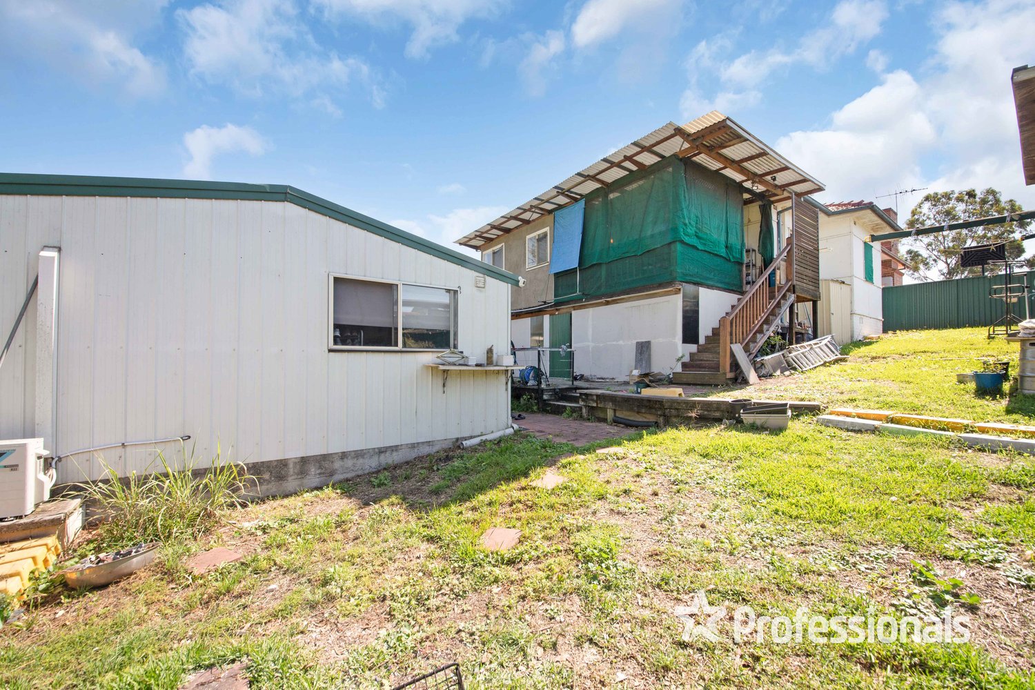 2 Bennett Avenue, Carramar