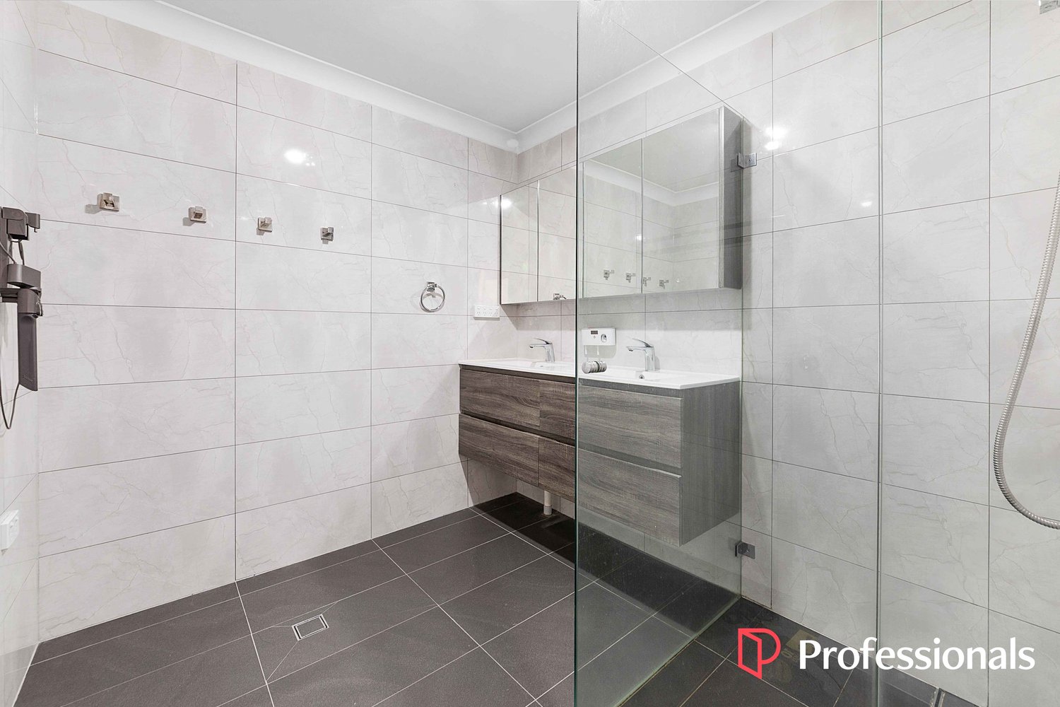 25/17 Hill Street, Cabramatta